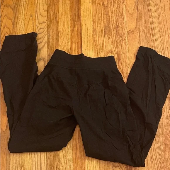 Black Lululemon Dance Studio pants - Picture 3 of 4